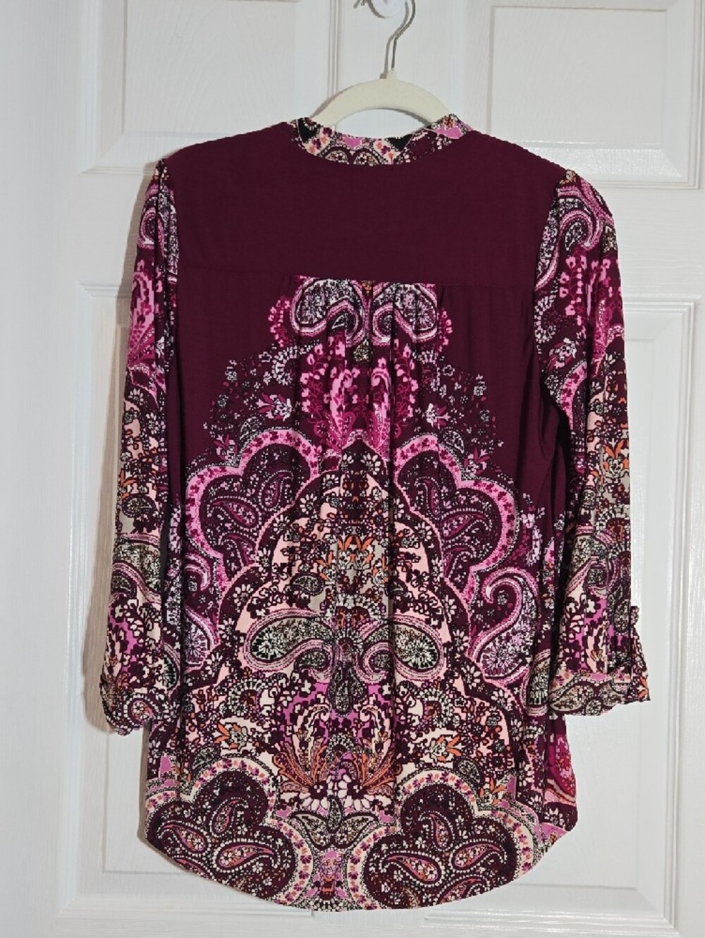 Roz & Ali Paisley Henley Tunic in Berry and Pink Size Medium - Picture 6 of 6